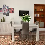 בית נופש Niria קטאניה