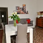 בית נופש Niria *